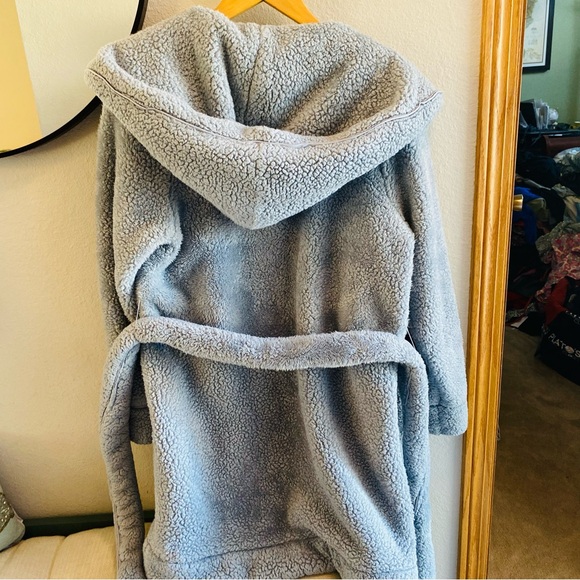 Anthropologie Eri & Ali Prudence Hooded Sherpa Robe, Size XS - Picture 6 of 13